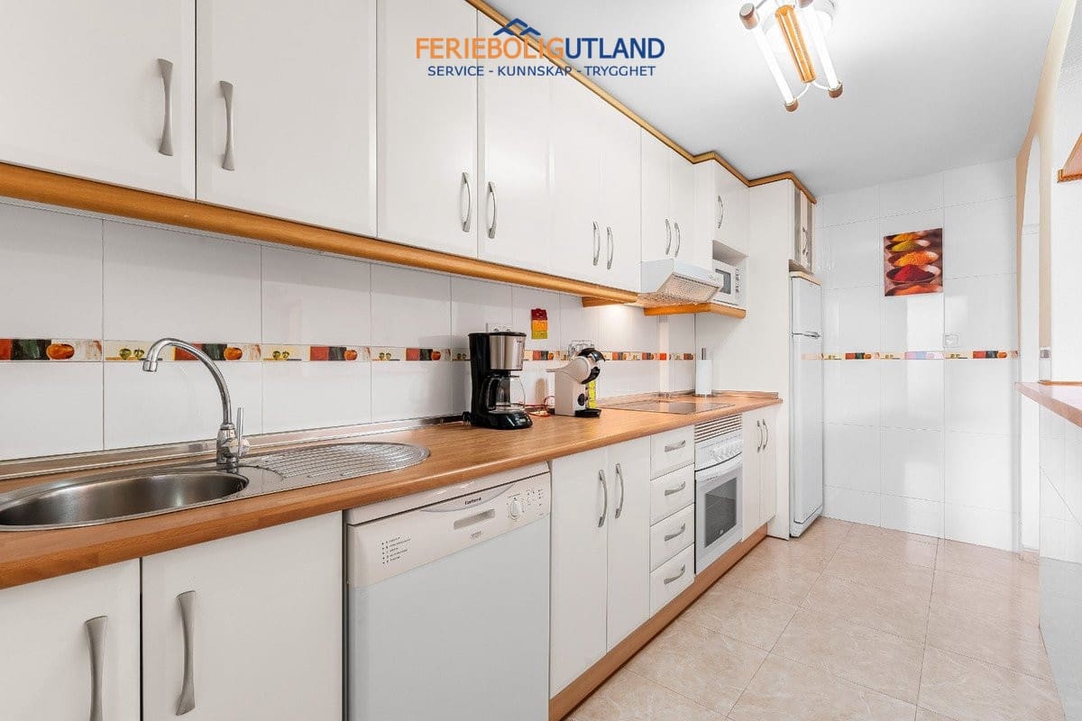 2 makuuhuone Huoneisto myytävänä paikassa Playa Flamenca mukana uima-altaan 
autotalli - 215 000 € (Ref: 10041646)