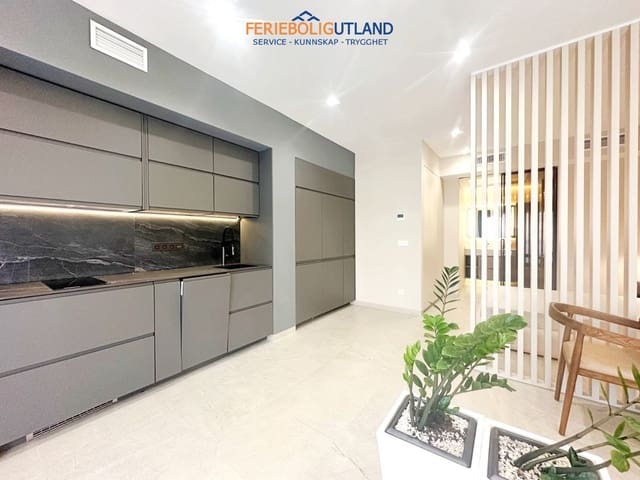 1 soverom Leilighet til salgs i Puerto Deportivo, Torrevieja med svømmebasseng - € 178 500 (Ref: 10041850)