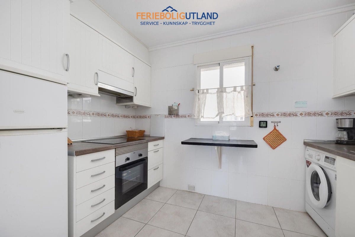 2 soveværelse Lejlighed til salg i Torrevieja med swimmingpool - € 144.969 (Ref: 10041852)