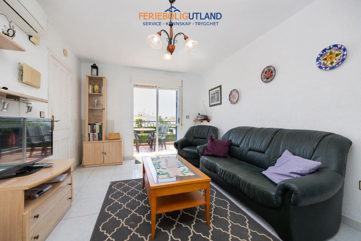2 soveværelse Lejlighed til salg i Torrevieja med swimmingpool - € 144.969 (Ref: 10041852)