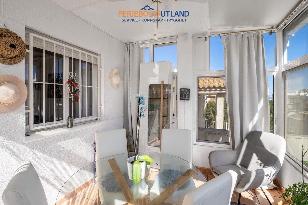 2 soverom Leilighet til salgs i Los Altos med svømmebasseng garasje - € 189 000 (Ref: 10041853)