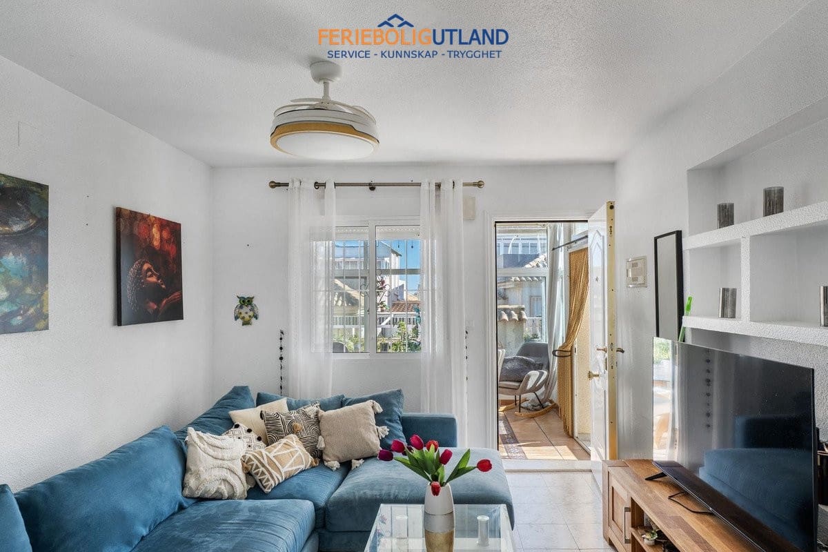 2 soverom Leilighet til salgs i Los Altos med svømmebasseng garasje - € 189 000 (Ref: 10041853)