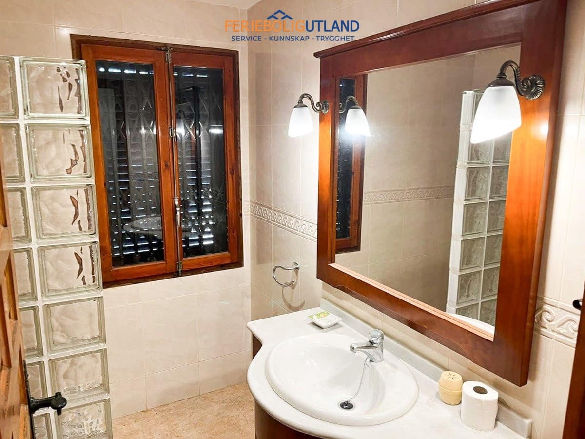 4 Zimmer Villa zu verkaufen in Orihuela Costa mit Pool Garage - 824.000 € (Ref: 10041854)