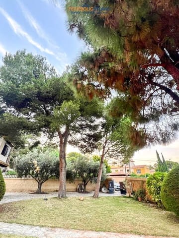 4 Zimmer Villa zu verkaufen in Punta Prima, Orihuela mit Pool Garage - 824.000 € (Ref: 10041854)