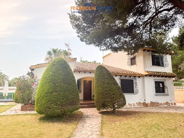 4 Zimmer Villa zu verkaufen in Punta Prima, Orihuela mit Pool Garage - 824.000 € (Ref: 10041854)
