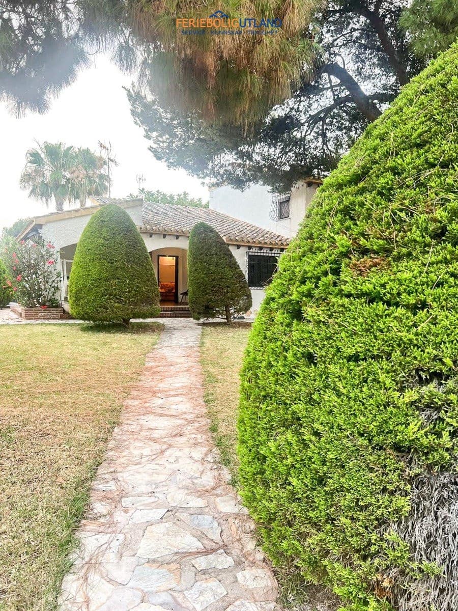 4 Zimmer Villa zu verkaufen in Orihuela Costa mit Pool Garage - 824.000 € (Ref: 10041854)