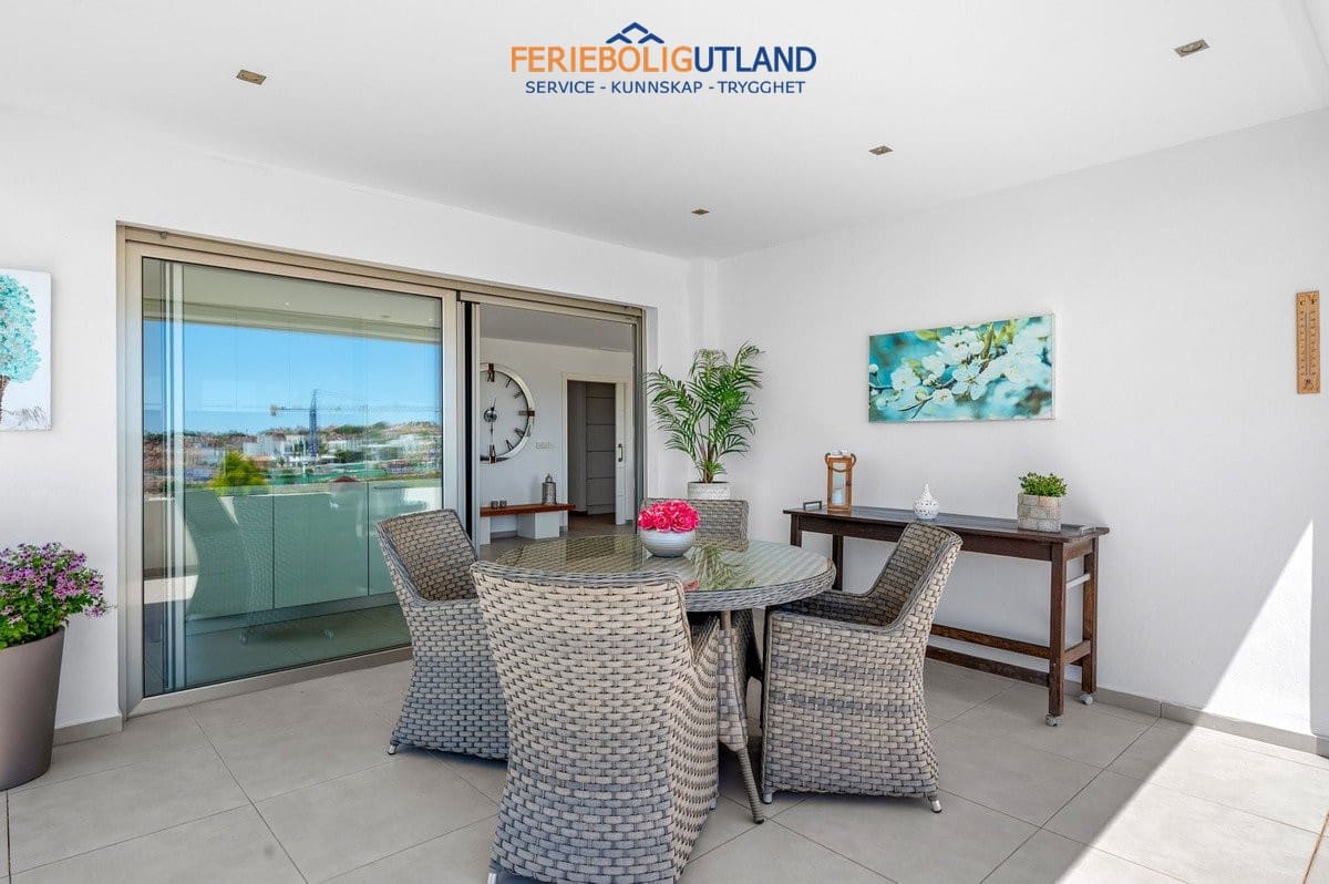 3 quarto Moradia para venda em La Marina com piscina - 595 000 € (Ref: 10041859)