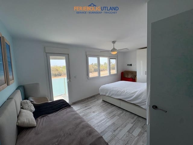 2 soverom Villa til salgs i El Chaparral - La Siesta - La Torreta, Torrevieja med svømmebasseng garasje - € 465 000 (Ref: 10042008)