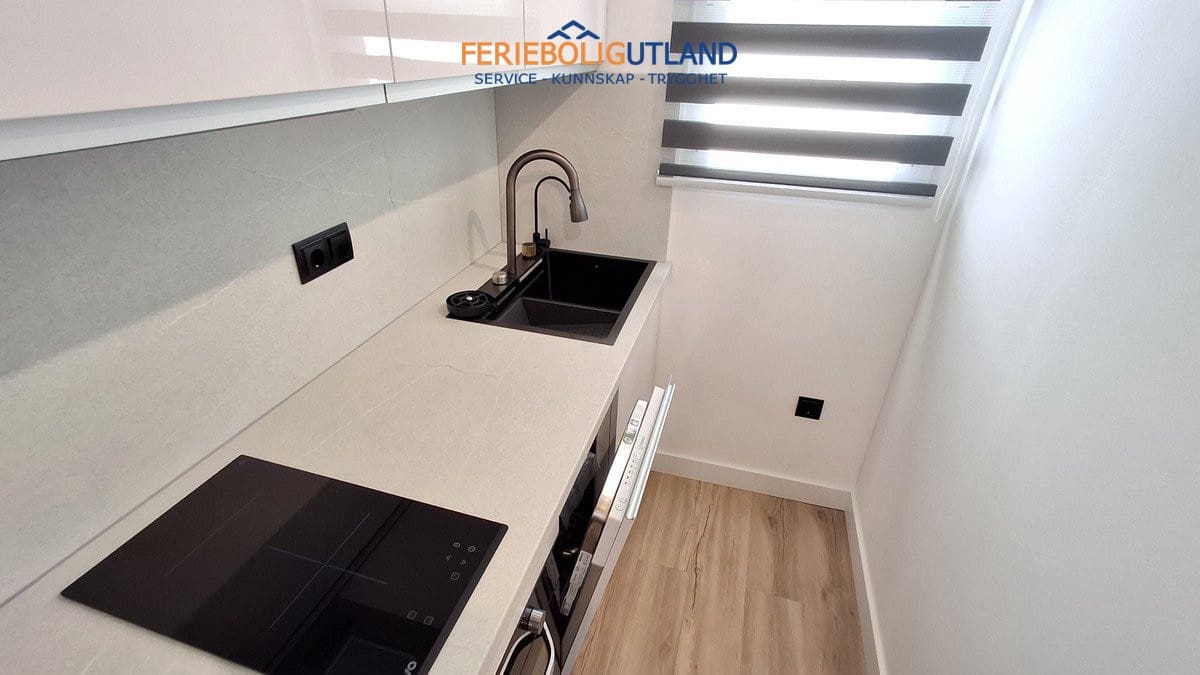 1 bedroom Apartment for sale in Torrevieja - € 167,000 (Ref: 10042009)