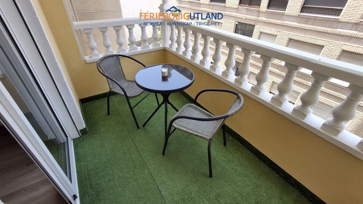 1 bedroom Apartment for sale in Torrevieja - € 167,000 (Ref: 10042009)