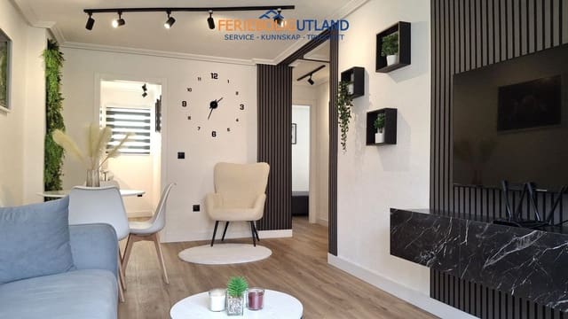 1 soverom Leilighet til salgs i Las Piscinas Naturales, Torrevieja - € 167 000 (Ref: 10042009)
