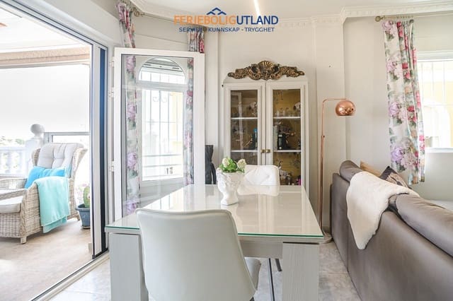 3 soveværelse Villa til salg i La Marina, Elche / Elx med swimmingpool garage - € 288.000 (Ref: 10042010)