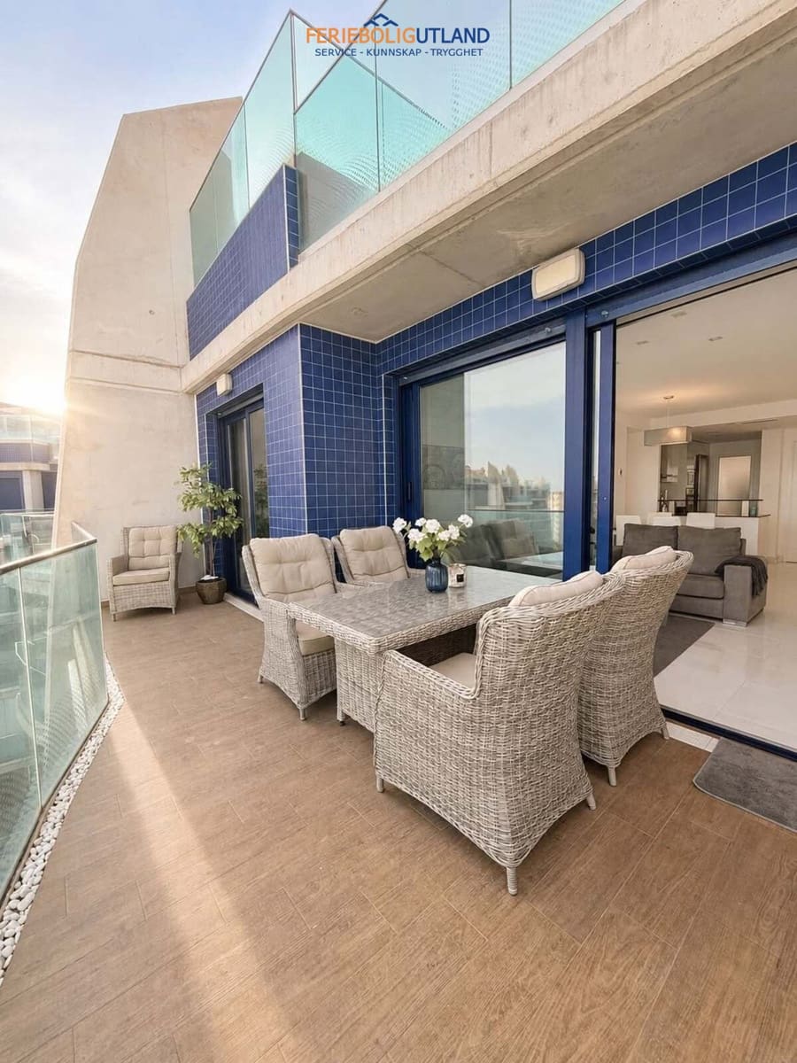 2 sypialnia Penthouse na sprzedaż w Orihuela Costa z basenem garażem - 589 900 € (Ref: 10042011)