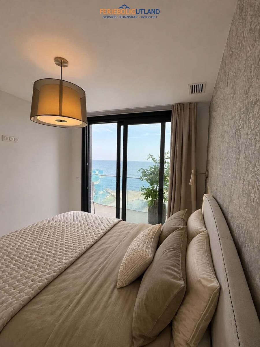 2 sypialnia Penthouse na sprzedaż w Orihuela Costa z basenem garażem - 589 900 € (Ref: 10042011)