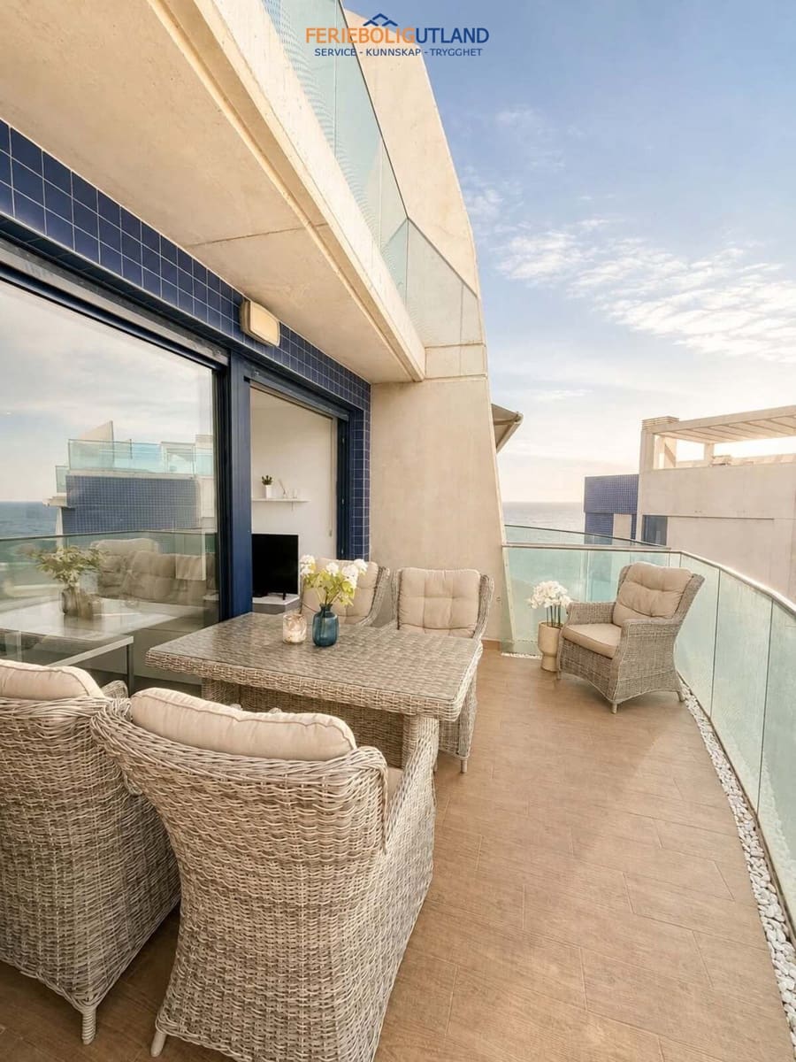 2 sypialnia Penthouse na sprzedaż w Orihuela Costa z basenem garażem - 589 900 € (Ref: 10042011)