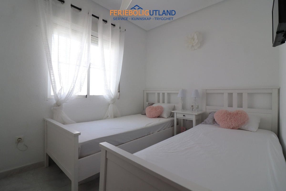 4 bedroom Villa for sale in Benijofar with pool garage - € 390,000 (Ref: 10042013)