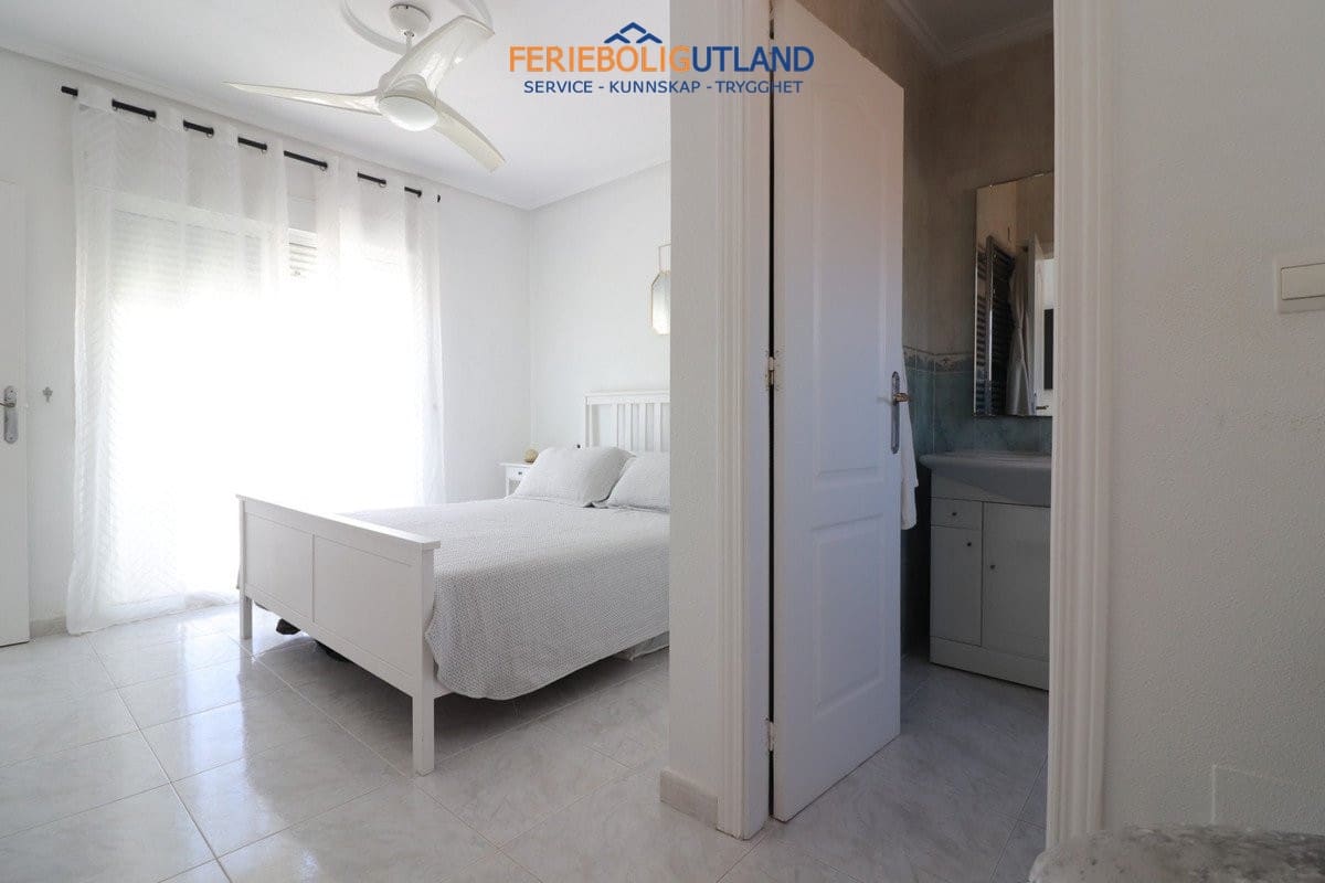 4 bedroom Villa for sale in Benijofar with pool garage - € 390,000 (Ref: 10042013)
