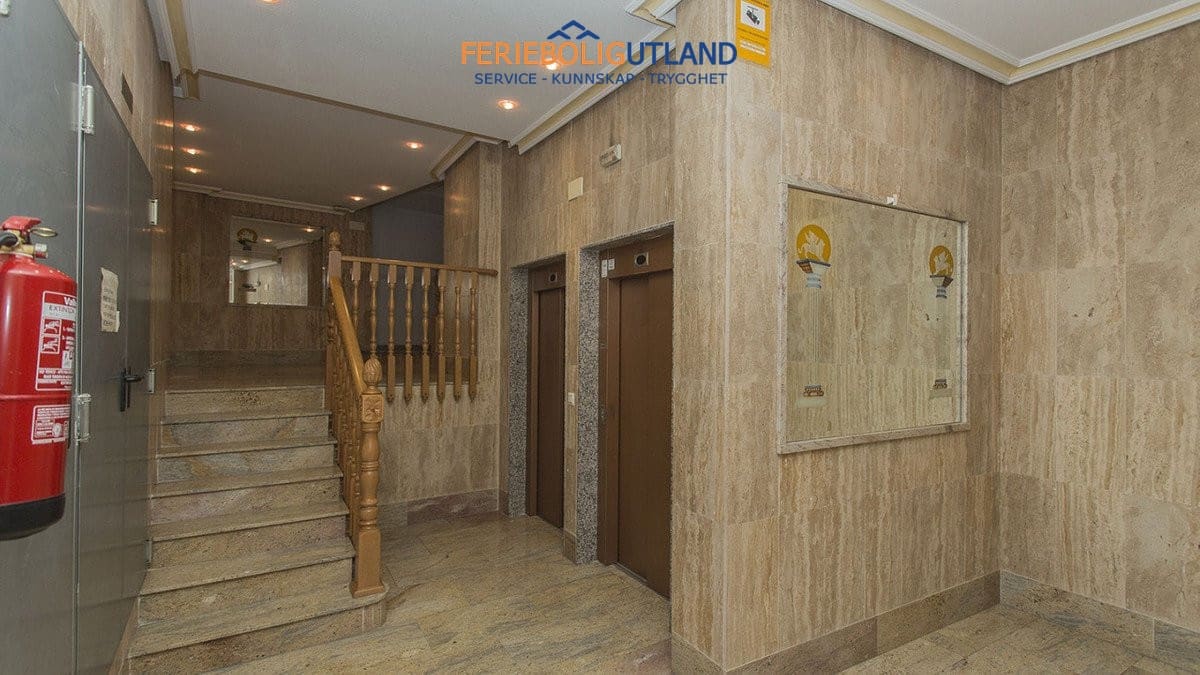 3 soverom Penthouse til salgs i Torrevieja - € 229 900 (Ref: 10042014)