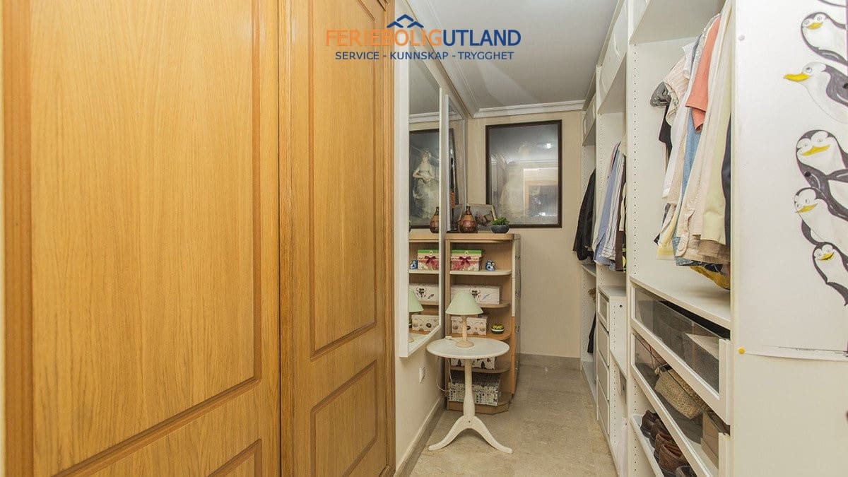 3 soverom Penthouse til salgs i Torrevieja - € 229 900 (Ref: 10042014)