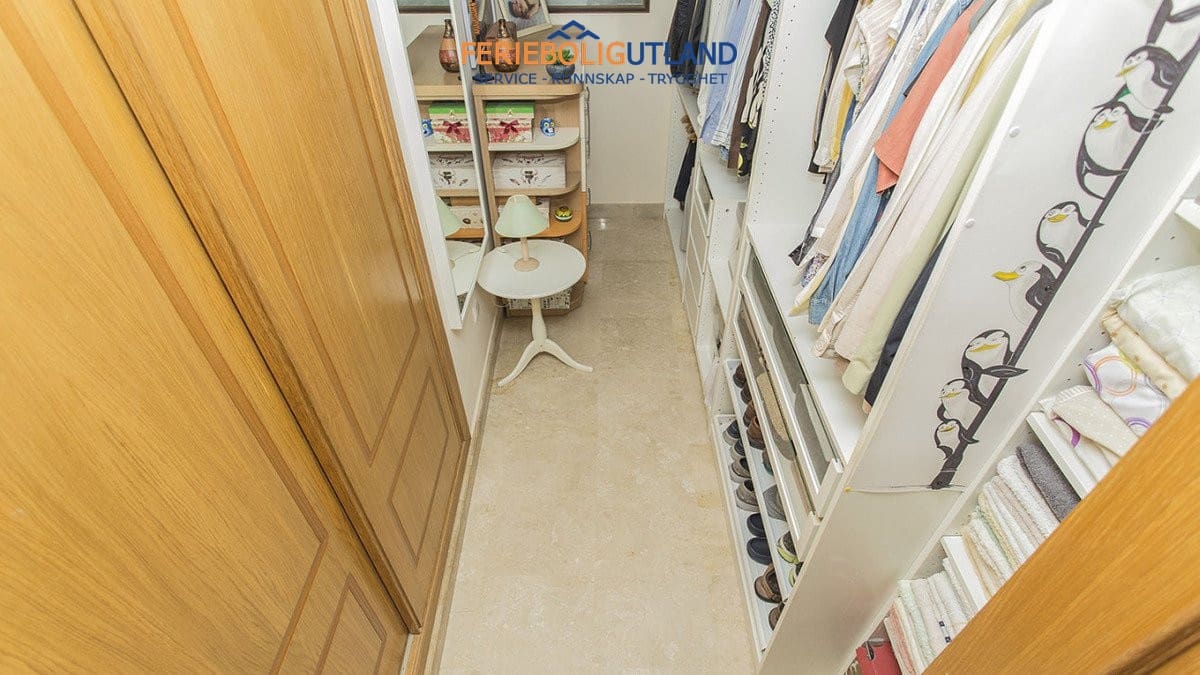 3 soverom Penthouse til salgs i Torrevieja - € 229 900 (Ref: 10042014)