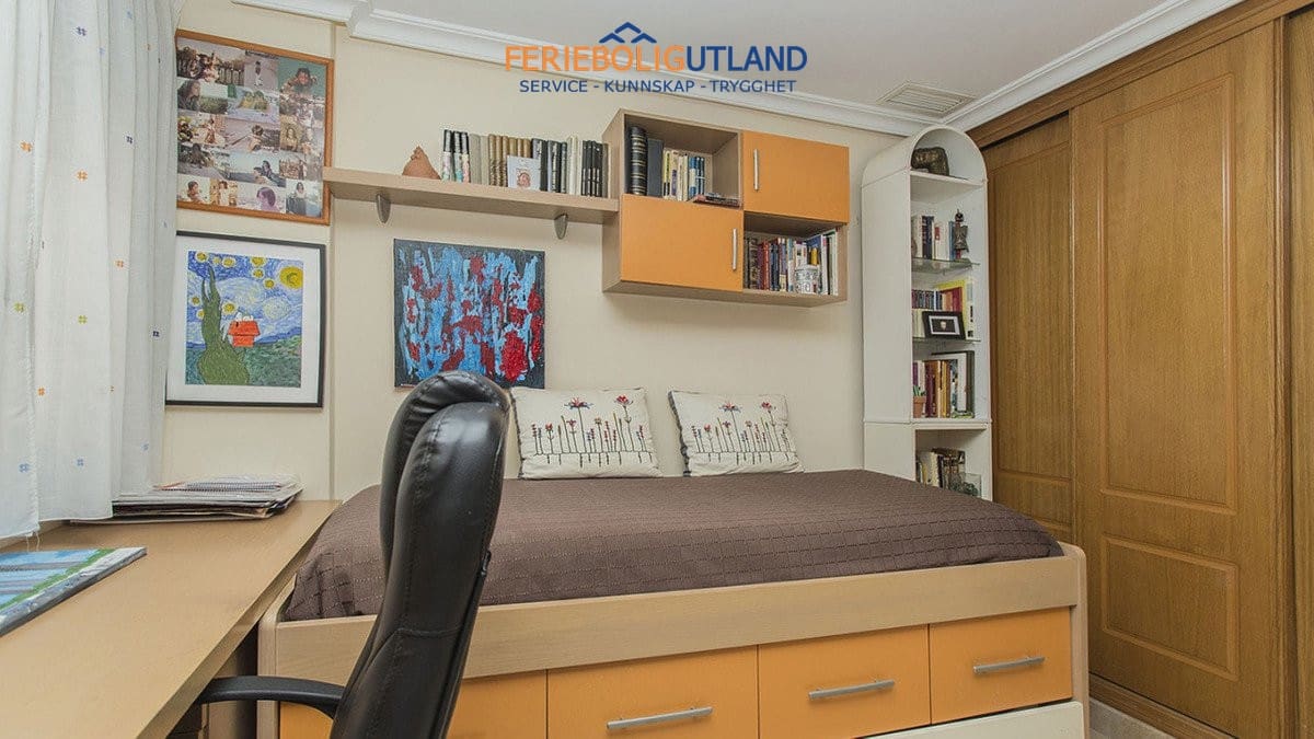 3 soverom Penthouse til salgs i Torrevieja - € 229 900 (Ref: 10042014)
