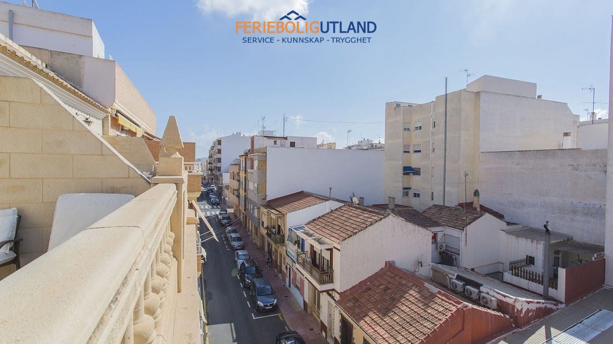 3 soverom Penthouse til salgs i Torrevieja - € 229 900 (Ref: 10042014)