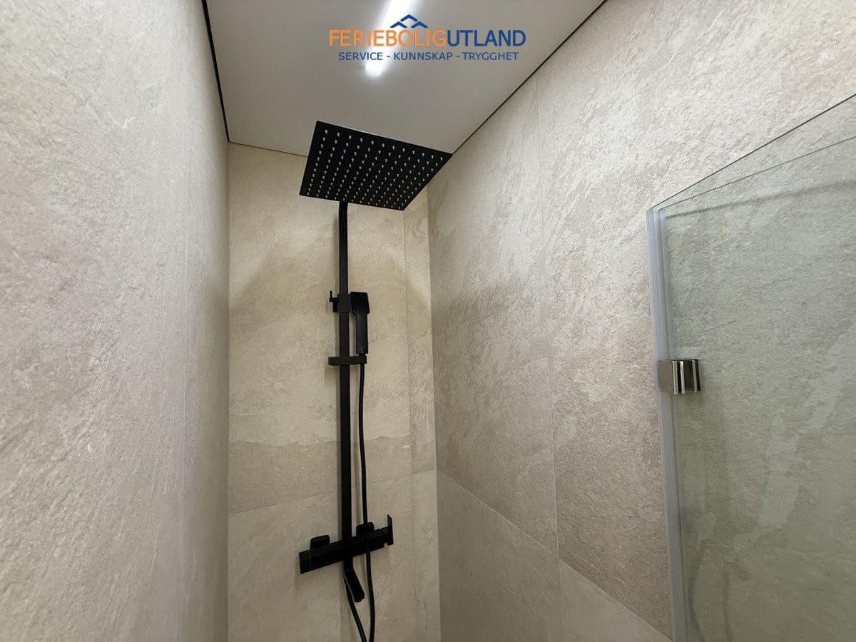 Apartamento de 4 habitaciones en Torrevieja en venta - 285.000 € (Ref: 10042015)