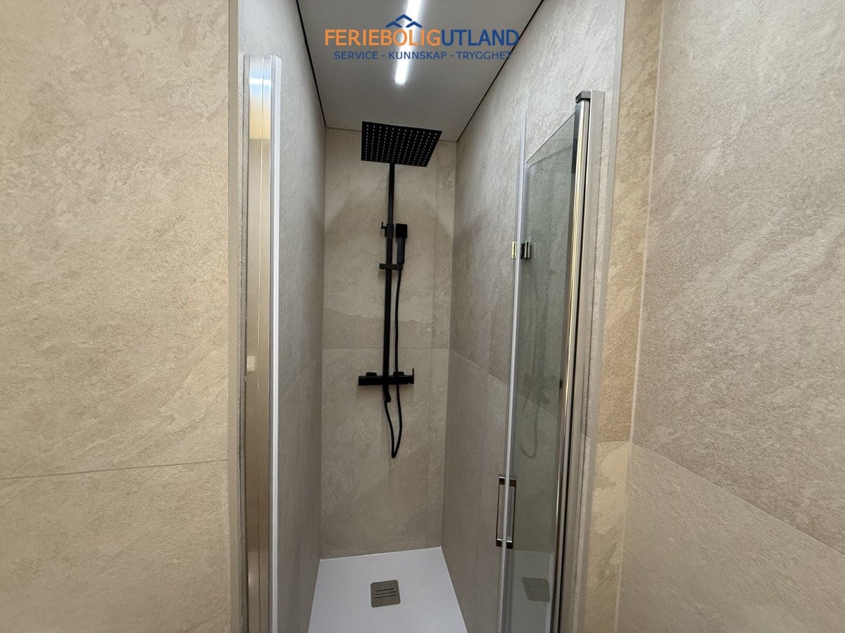 Apartamento de 4 habitaciones en Torrevieja en venta - 285.000 € (Ref: 10042015)