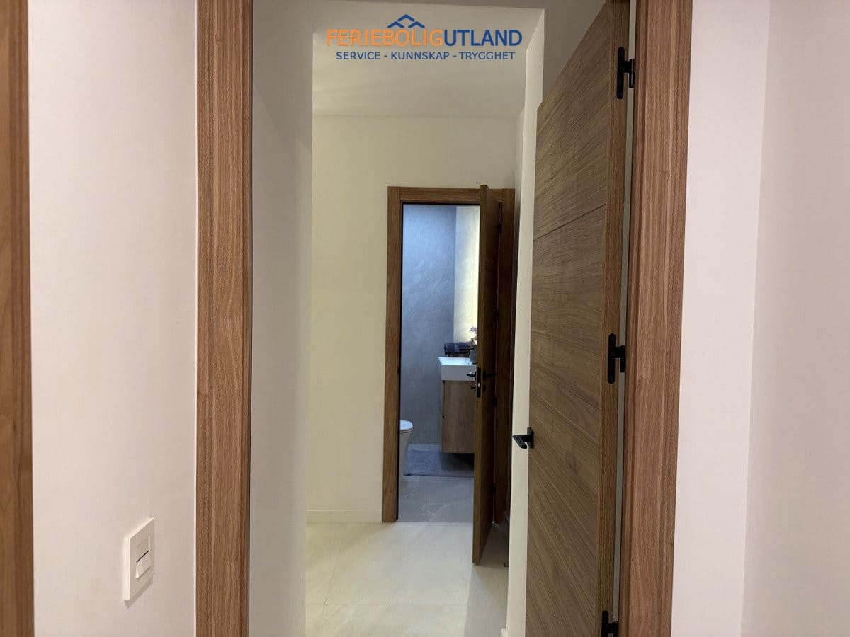 Apartamento de 4 habitaciones en Torrevieja en venta - 285.000 € (Ref: 10042015)