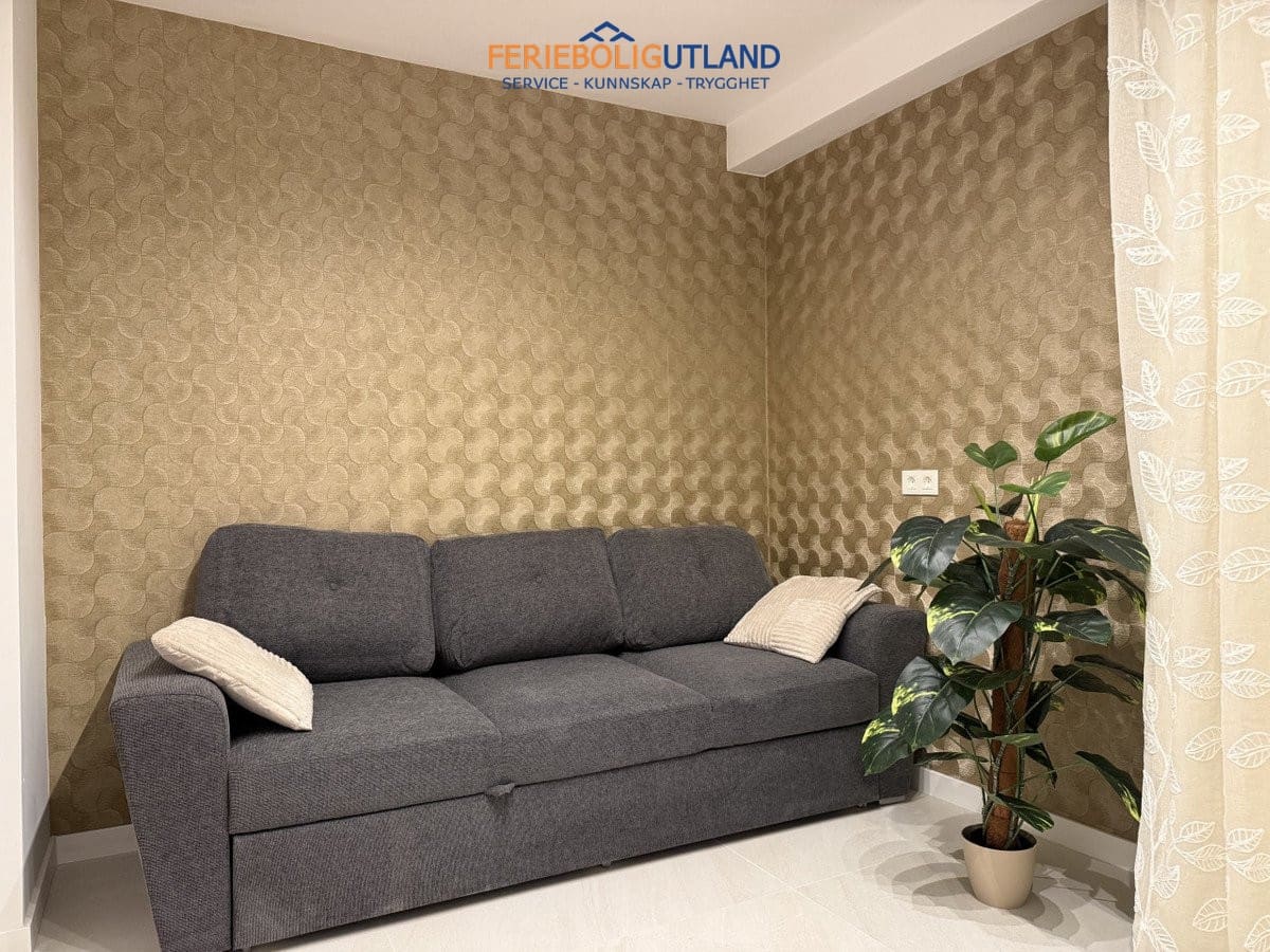 Apartamento de 4 habitaciones en Torrevieja en venta - 285.000 € (Ref: 10042015)