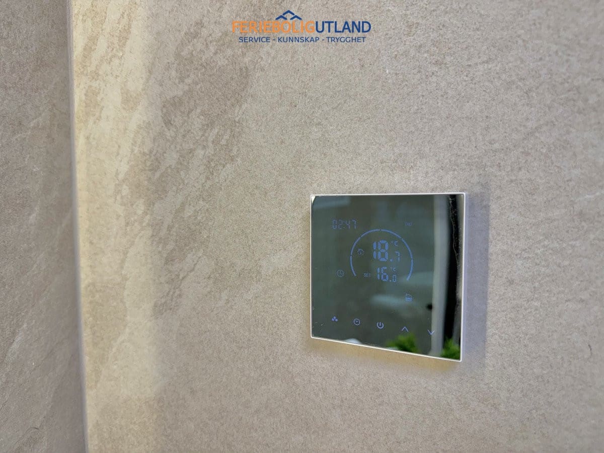 Apartamento de 4 habitaciones en Torrevieja en venta - 285.000 € (Ref: 10042015)