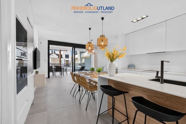 Apartamento de 3 habitaciones en San Pedro del Pinatar ciudad, San Pedro del Pinatar en venta con piscina garaje - 375.000 € (Ref: 10042016)