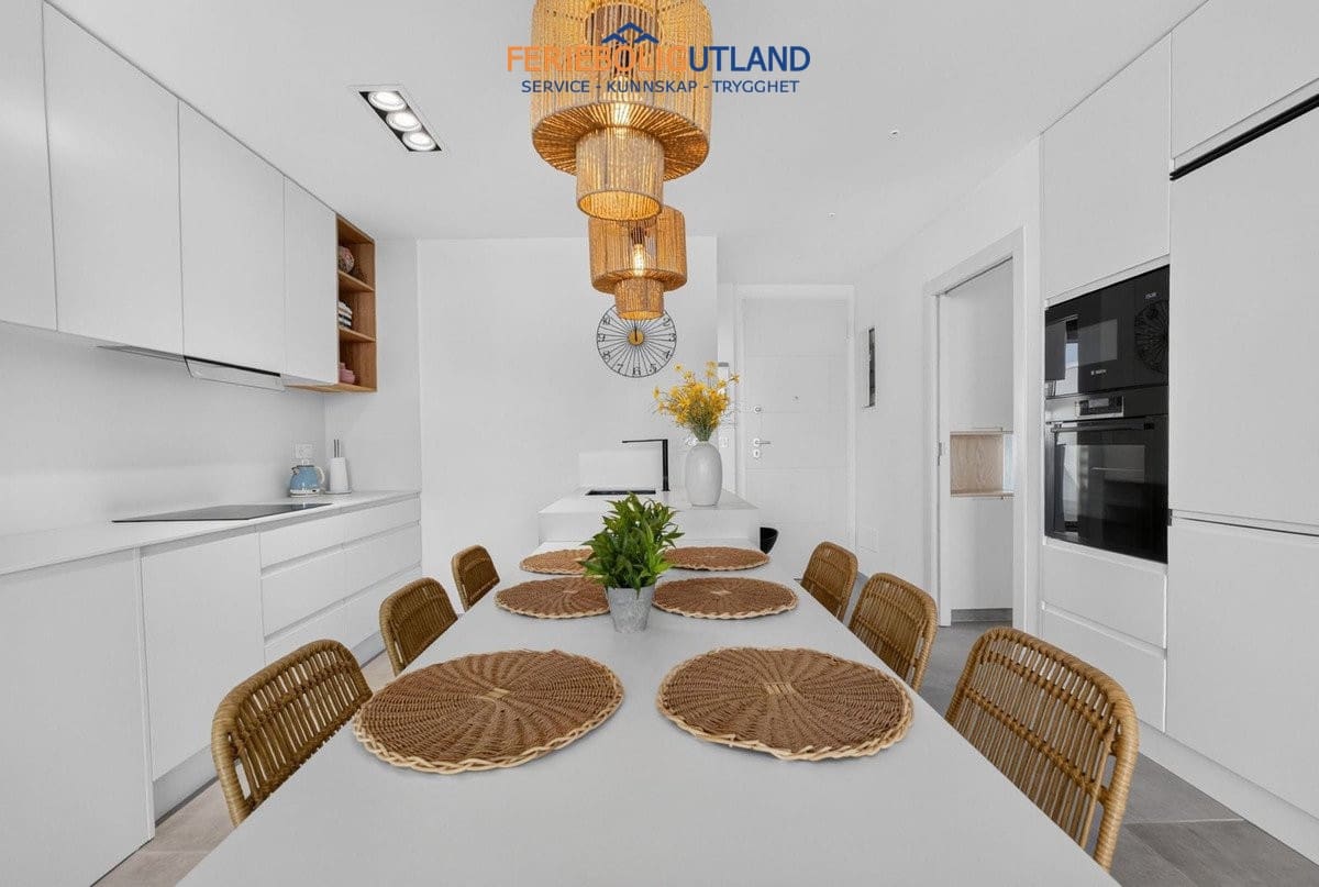 Apartamento de 3 habitaciones en San Pedro del Pinatar en venta con piscina garaje - 375.000 € (Ref: 10042016)