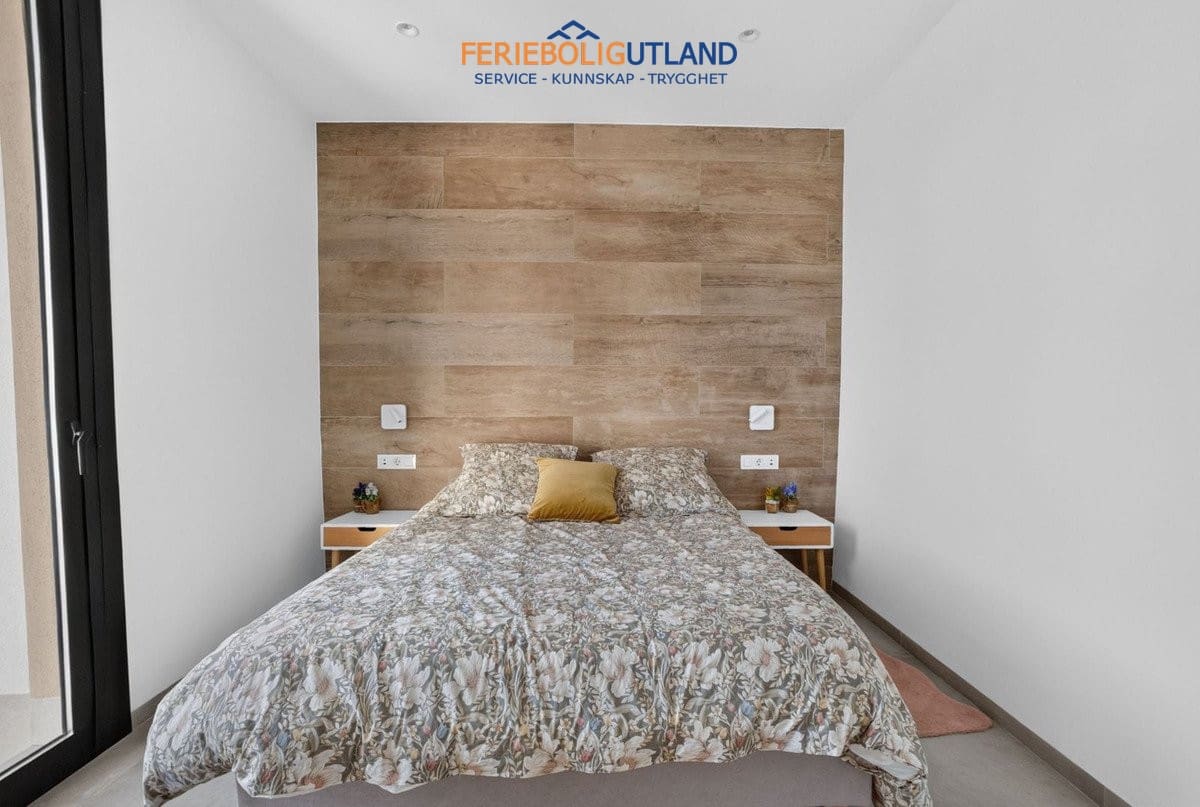 Apartamento de 3 habitaciones en San Pedro del Pinatar en venta con piscina garaje - 375.000 € (Ref: 10042016)