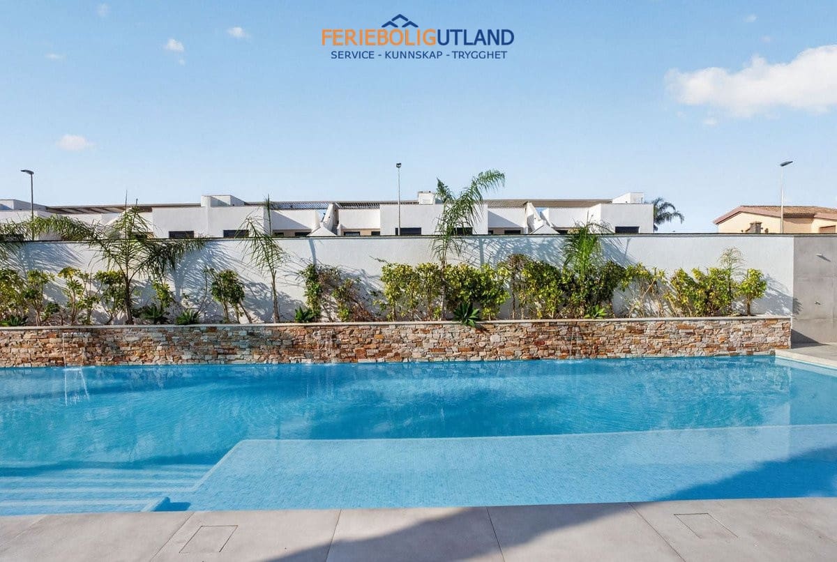 Apartamento de 3 habitaciones en San Pedro del Pinatar en venta con piscina garaje - 375.000 € (Ref: 10042016)