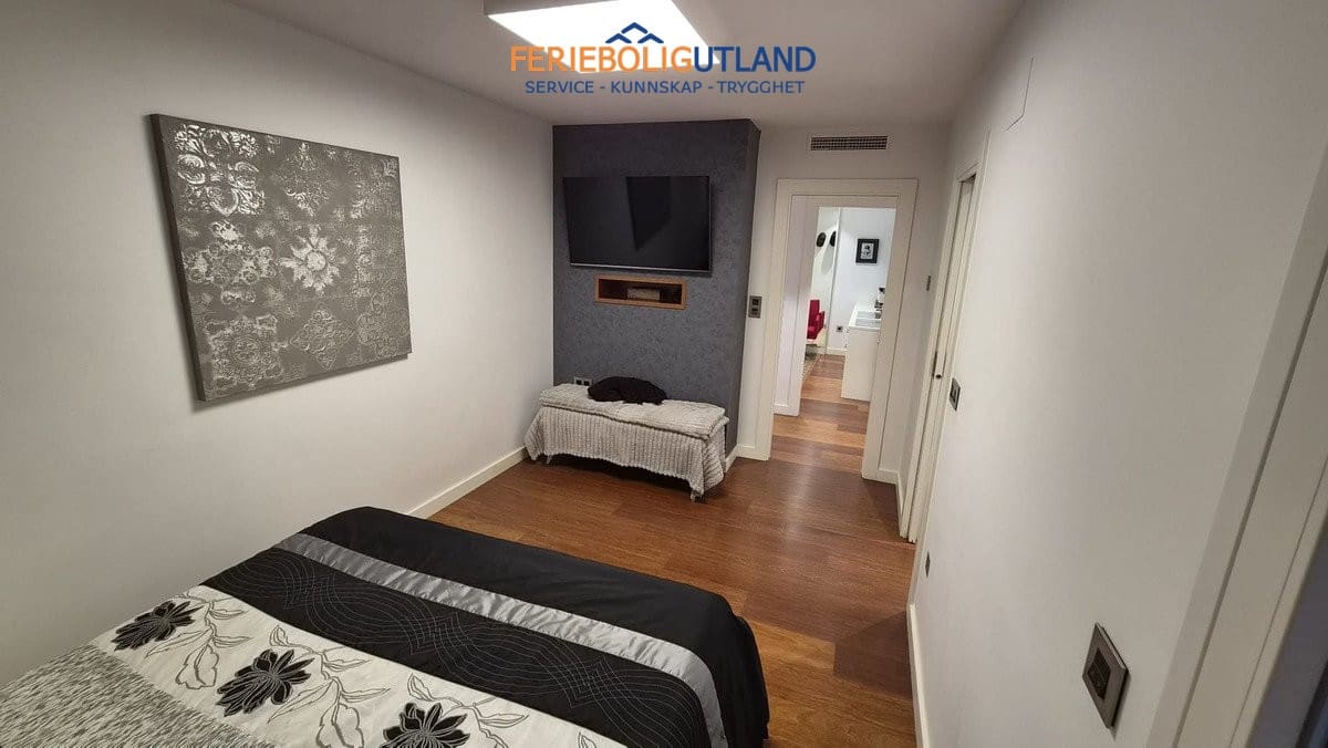 4 Zimmer Apartment zu verkaufen in Torrevieja mit Garage - 330.000 € (Ref: 10042017)