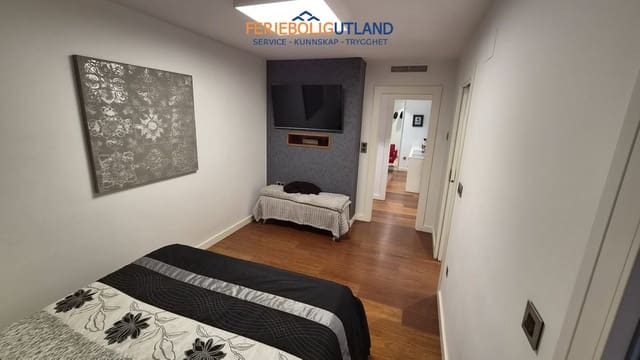 4 Zimmer Apartment zu verkaufen in Puerto Deportivo, Torrevieja mit Garage - 330.000 € (Ref: 10042017)