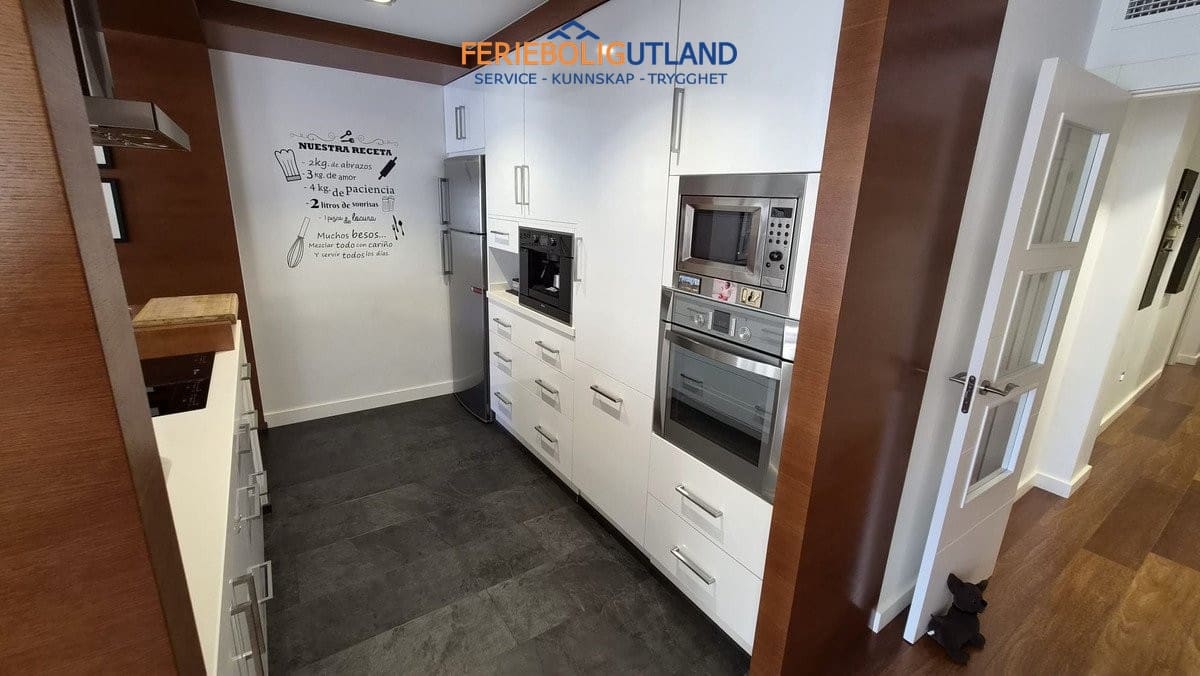 4 Zimmer Apartment zu verkaufen in Torrevieja mit Garage - 330.000 € (Ref: 10042017)