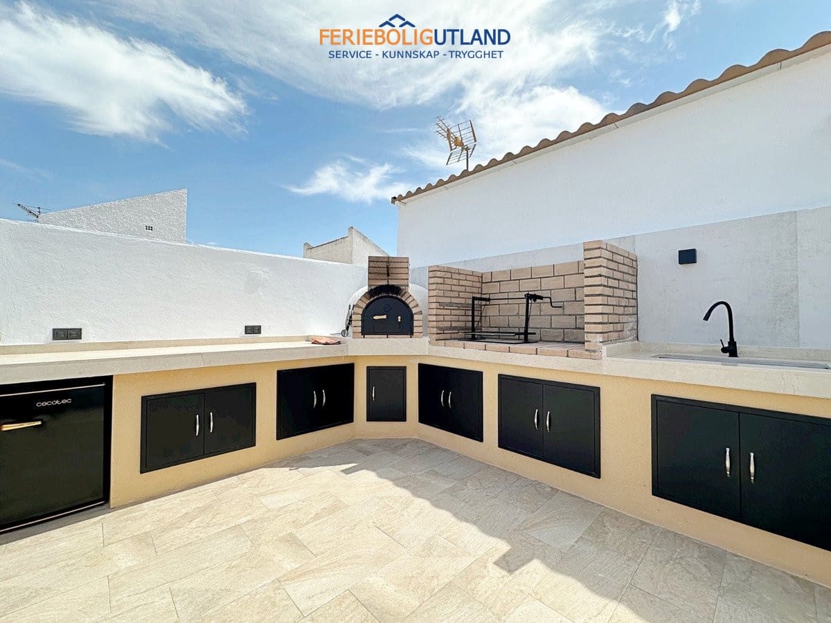 3 soverom Hus til salgs i Torrevieja med svømmebasseng - € 539 000 (Ref: 10042018)