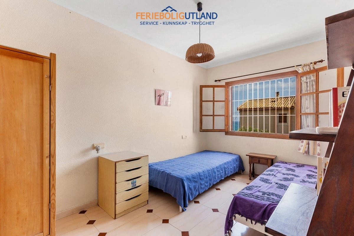 3 chambre Maison de Ville à vendre à La Mata avec garage - 249 500 € (Ref: 10042022)