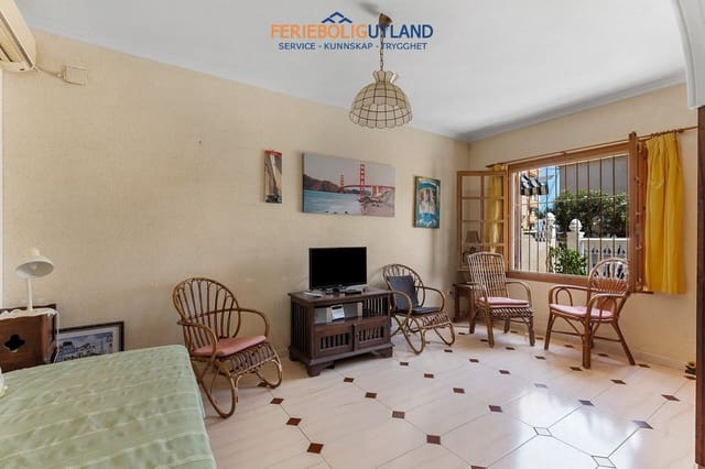 3 sypialnia Dom na sprzedaż w La Mata, Torrevieja z garażem - 249 500 € (Ref: 10042022)