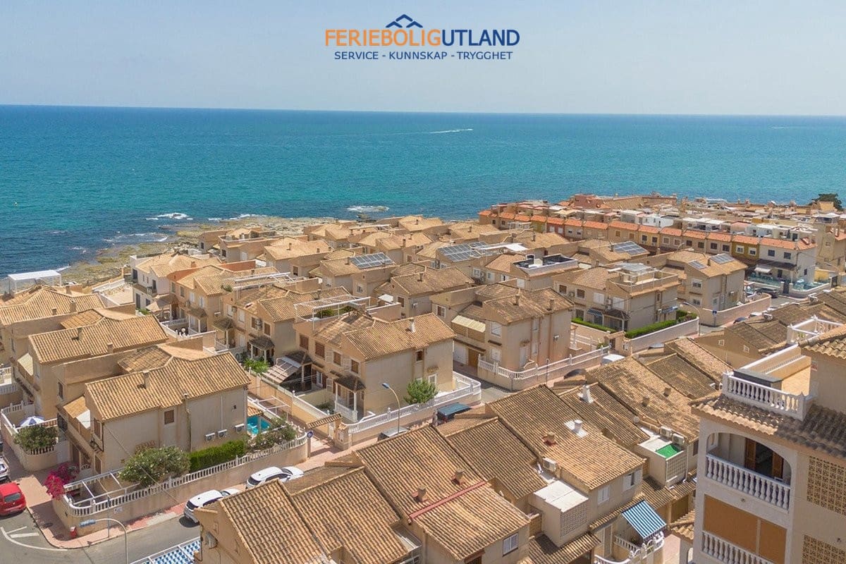 3 chambre Maison de Ville à vendre à La Mata avec garage - 249 500 € (Ref: 10042022)