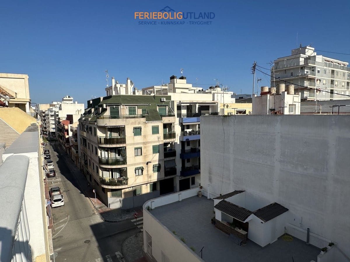3 soverom Leilighet til salgs i Torrevieja - € 229 000 (Ref: 10042026)