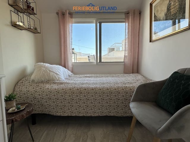 3 soverom Leilighet til salgs i Torrevieja - € 229 000 (Ref: 10042026)