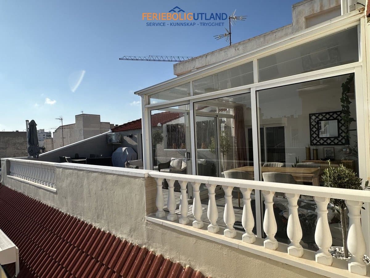 3 soverom Leilighet til salgs i Torrevieja - € 229 000 (Ref: 10042026)