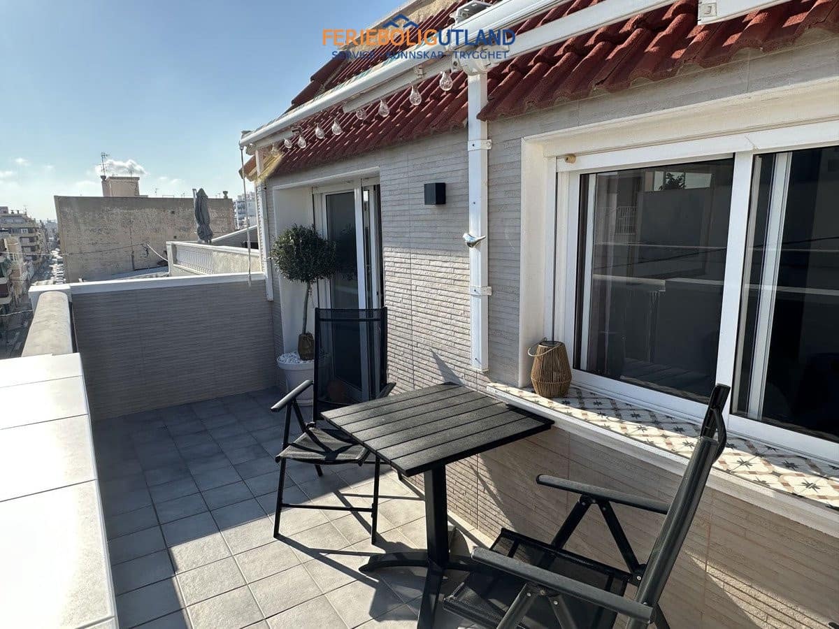 3 soverom Leilighet til salgs i Torrevieja - € 229 000 (Ref: 10042026)