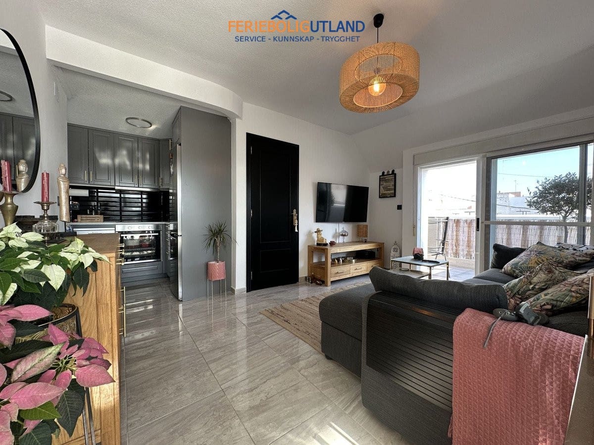 3 soverom Leilighet til salgs i Torrevieja - € 229 000 (Ref: 10042026)