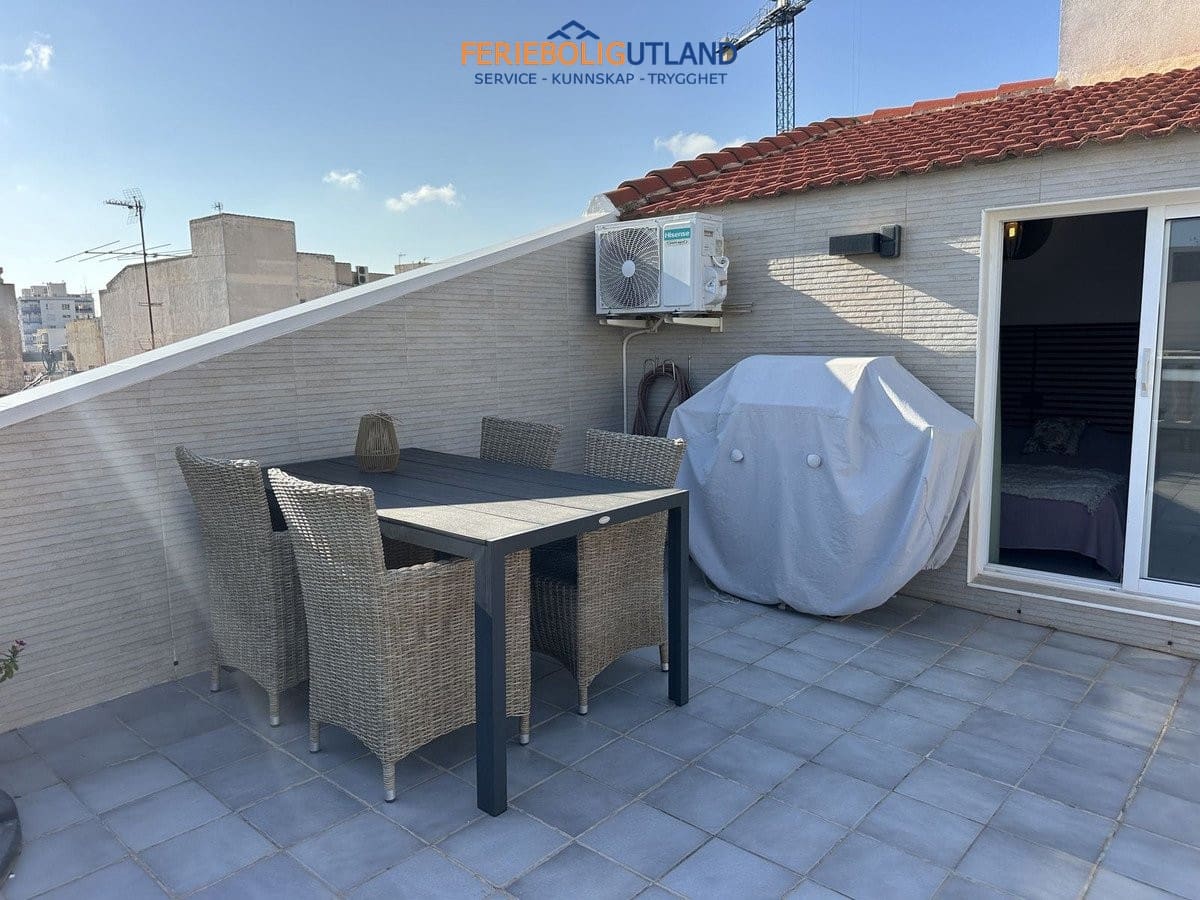 3 soverom Leilighet til salgs i Torrevieja - € 229 000 (Ref: 10042026)