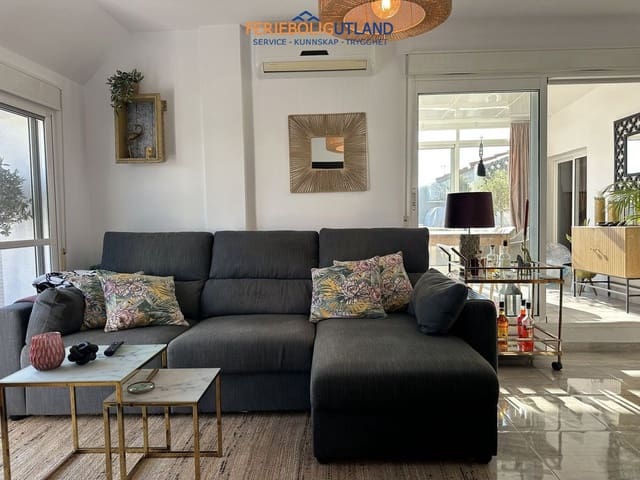 3 soverom Leilighet til salgs i Torrevieja - € 229 000 (Ref: 10042026)