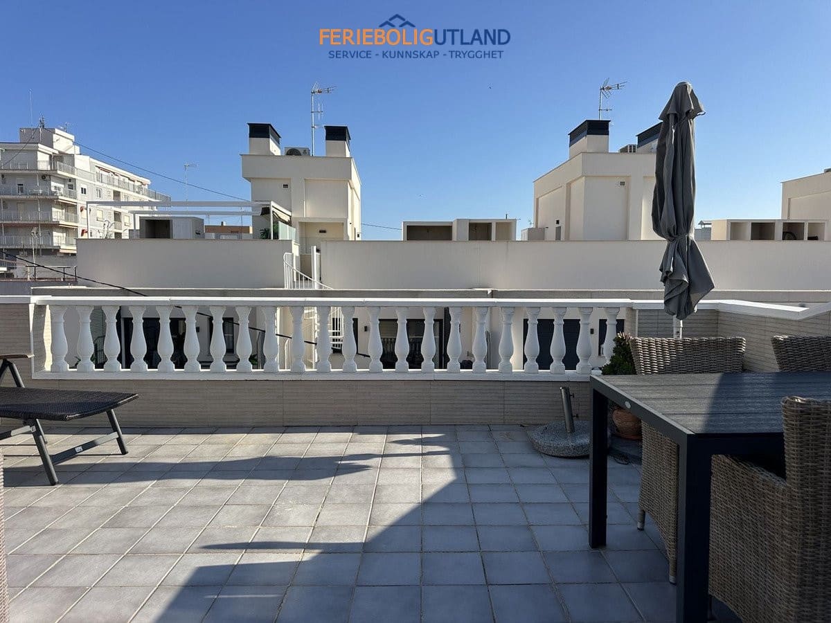 3 soverom Leilighet til salgs i Torrevieja - € 229 000 (Ref: 10042026)